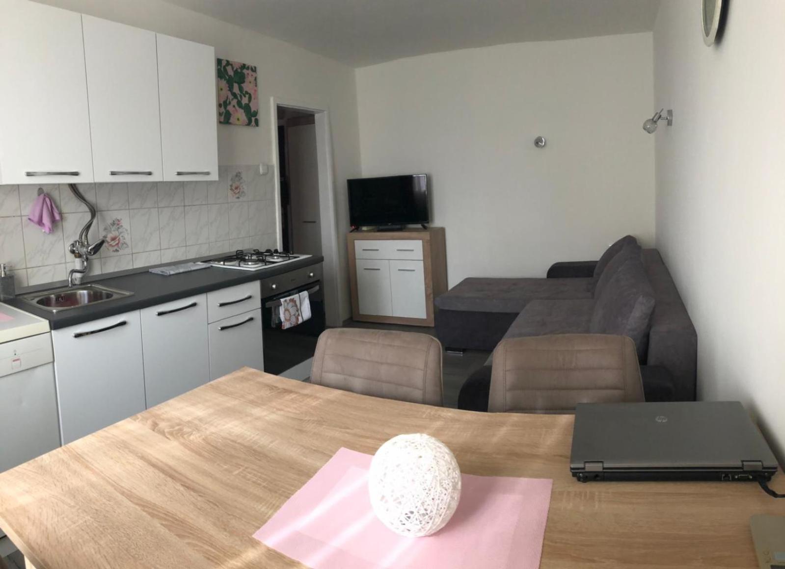 Apartment Florian 里耶卡 外观 照片